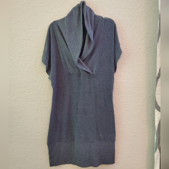 Forever21 Sweater Top Size L - Picture 2 of 3